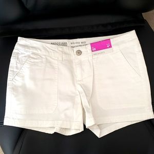 MOSSIMO Mid Rise Midi Shorts White Denim sz 00 NEW